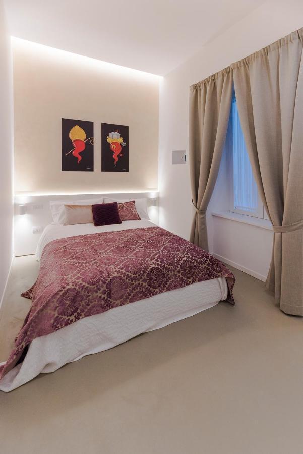 A Misura Duomo Rooms & Apartment - Ls Accommodations Napoli Ngoại thất bức ảnh